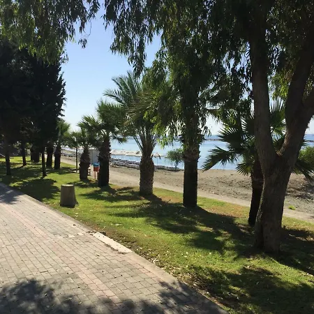 Rita Court 1 Bdr Apt 300 M From The Beach * Lemesos