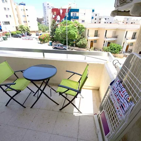 Appartement Rita Court 1 Bdr Apt 300 M From The Beach *