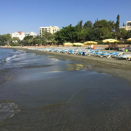 Rita Court 1 Bdr Apt 300 M From The Beach Appartement Limasol
