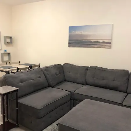 Rita Court 1 Bdr Apt 300 M From The Beach Apartment *